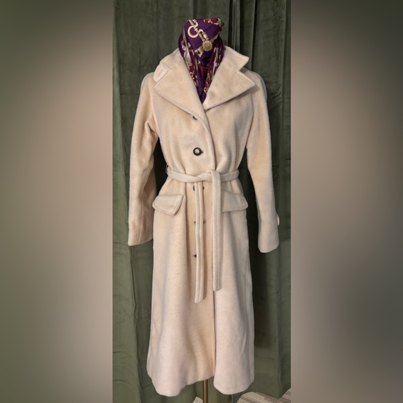 Pierre Cardin Jackets & Blazers - Pierre Cardin Cream 100% teddy wool  coat, US6